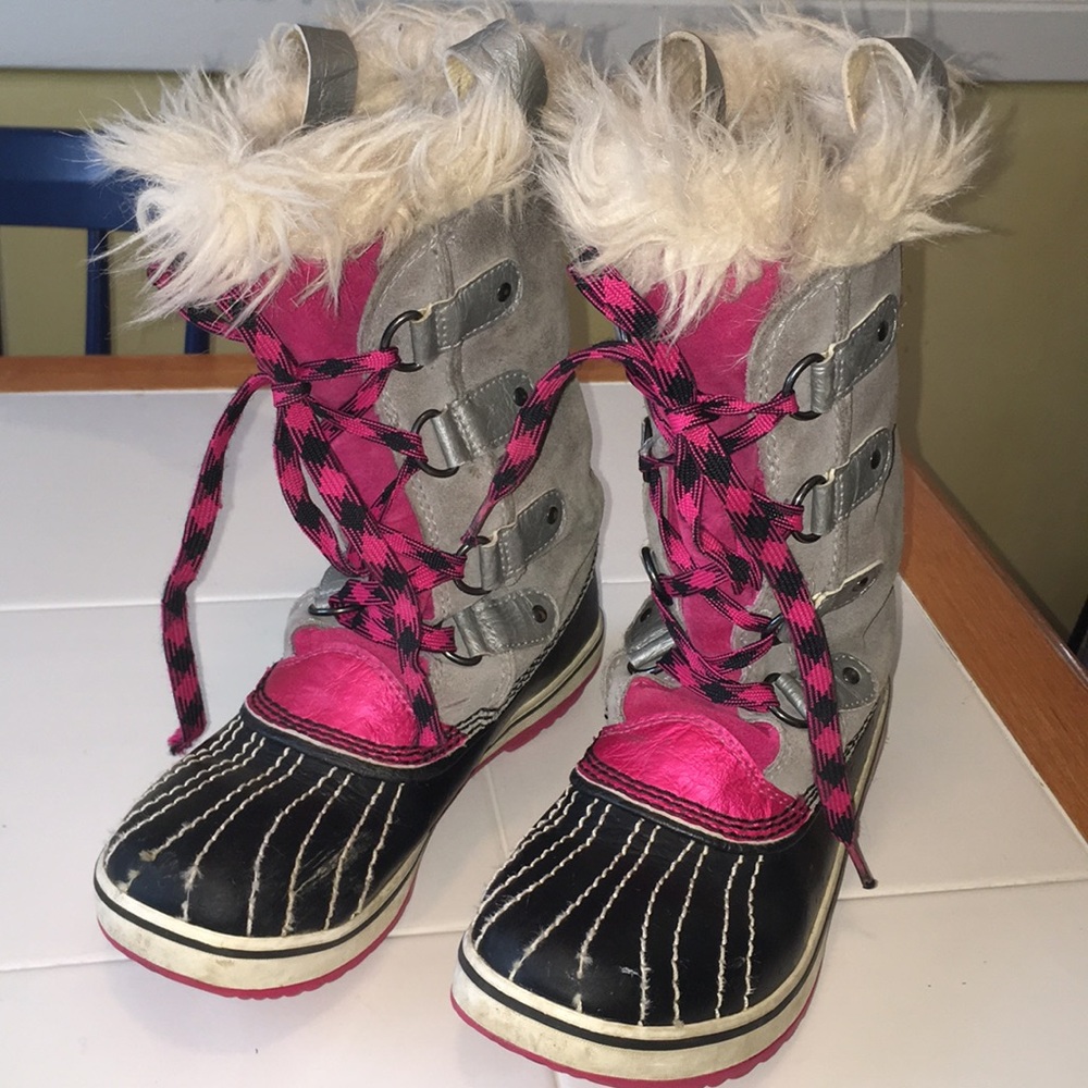 Girls Sorel Snow Winter Boots size 3 UGC